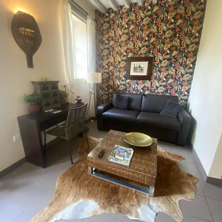 Coloniale: Retreat With Private Terrace *